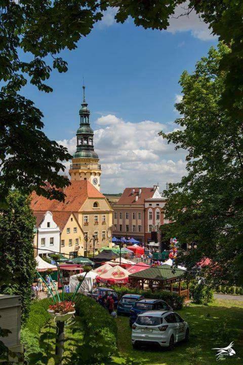 Der Kleine Bauernhof Keine Arbeiter Zadnych Pracownikow Apartment Lubiatow  ภายนอก รูปภาพ